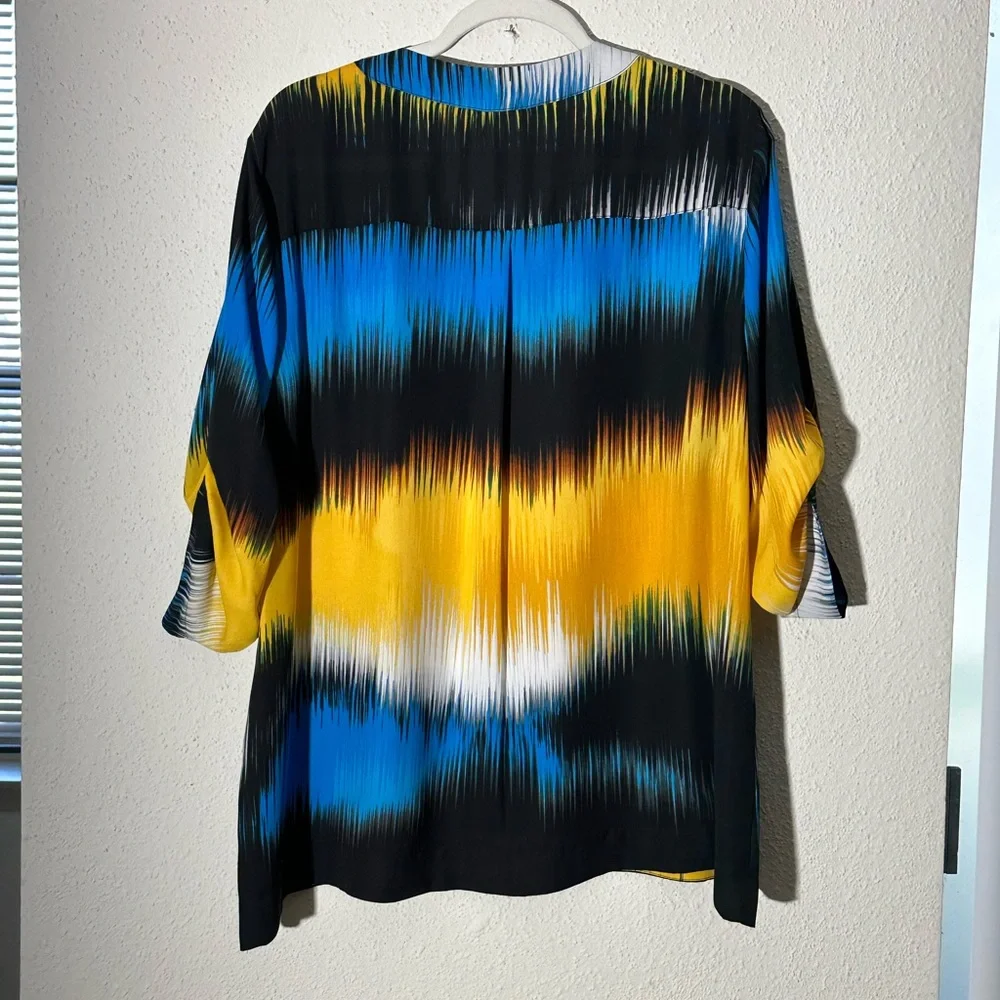NWT Chaus NY  ladies Blouse Size Xl Blue, Blk & Yellow Pattern. - Picture 9 of 9